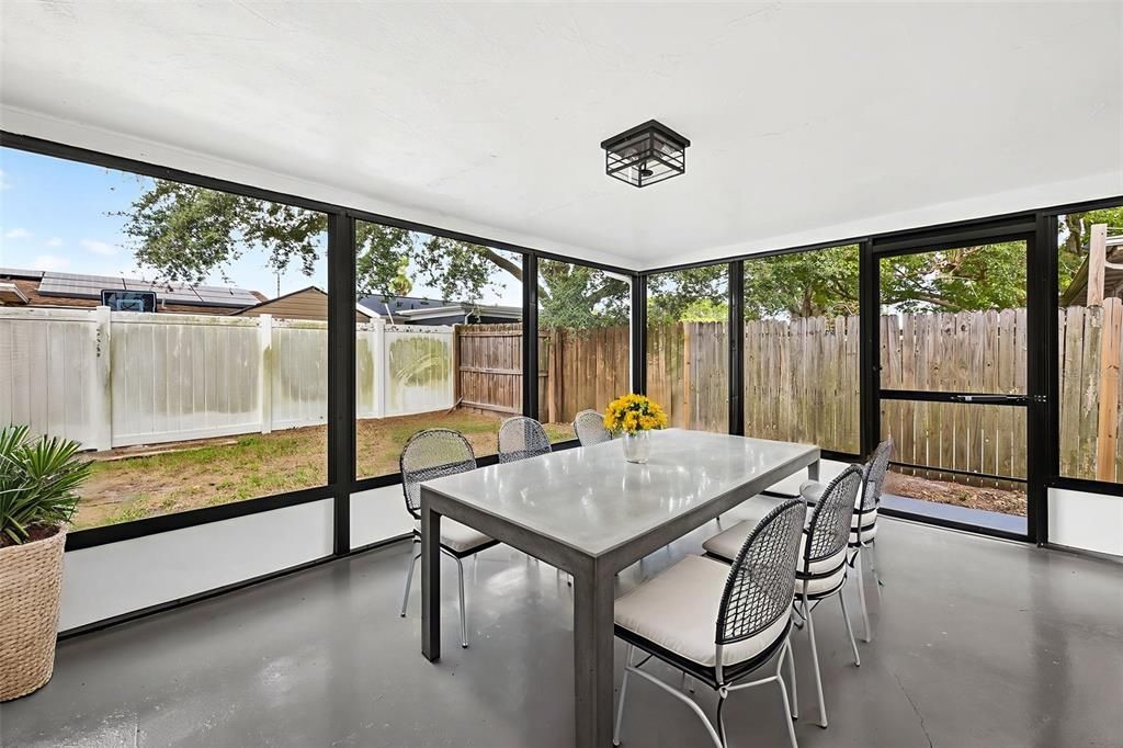 Activo con contrato: $254,900 (2 camas, 2 baños, 1290 Pies cuadrados)