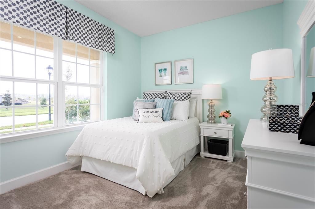 Active With Contract: $465,055 (4 beds, 3 baths, 2551 Square Feet)