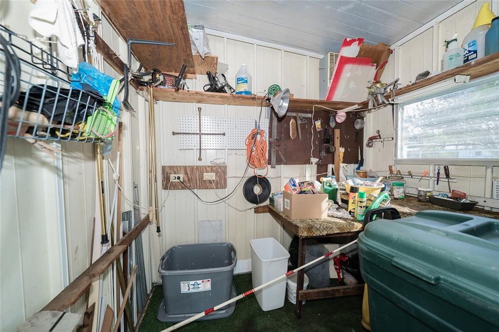 合同活跃: $105,000 (2 贝兹, 2 浴室, 1014 平方英尺)