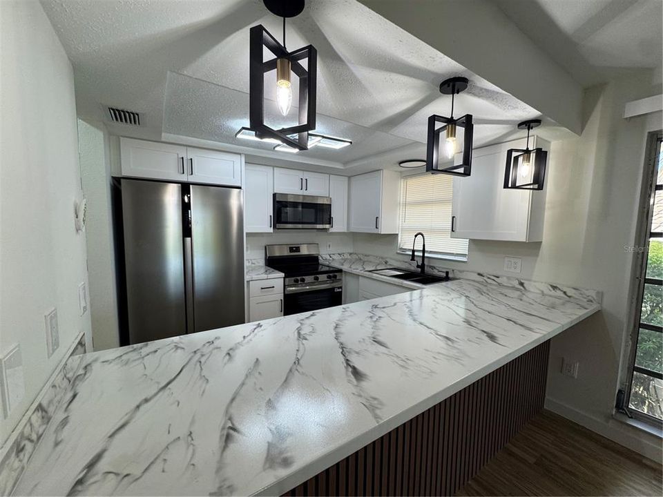 For Rent: $1,425 (2 beds, 2 baths, 3840 Square Feet)