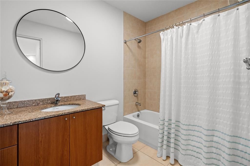 Active With Contract: $895,000 (2 beds, 2 baths, 1337 Square Feet)