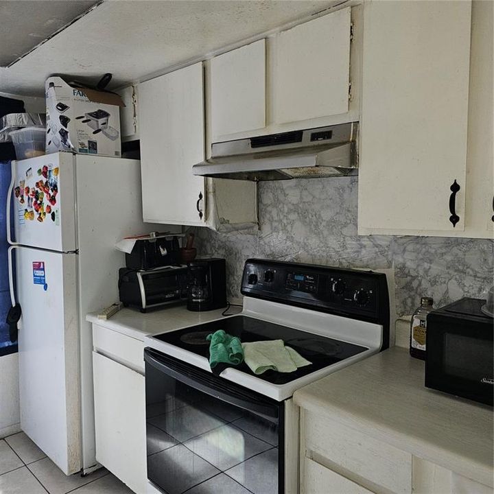 For Sale: $105,000 (2 beds, 1 baths, 1164 Square Feet)