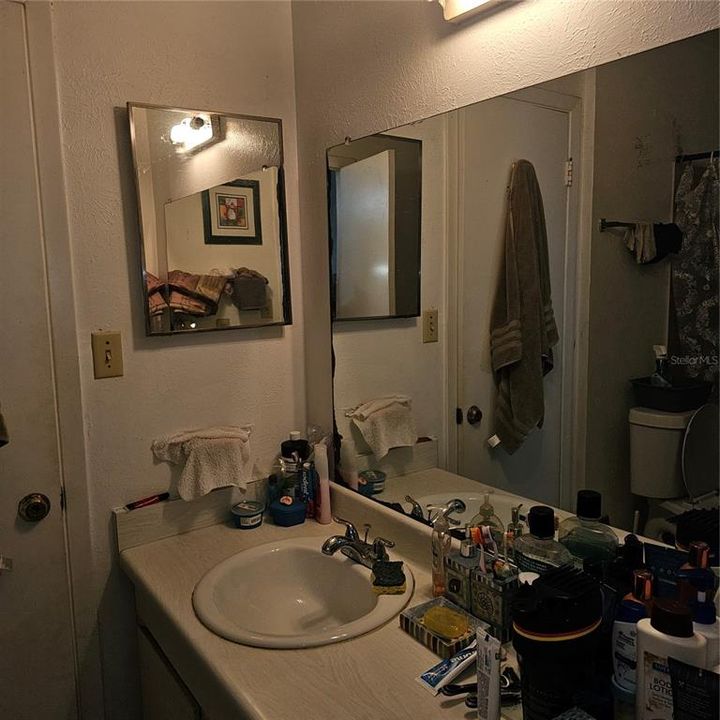 For Sale: $105,000 (2 beds, 1 baths, 1164 Square Feet)