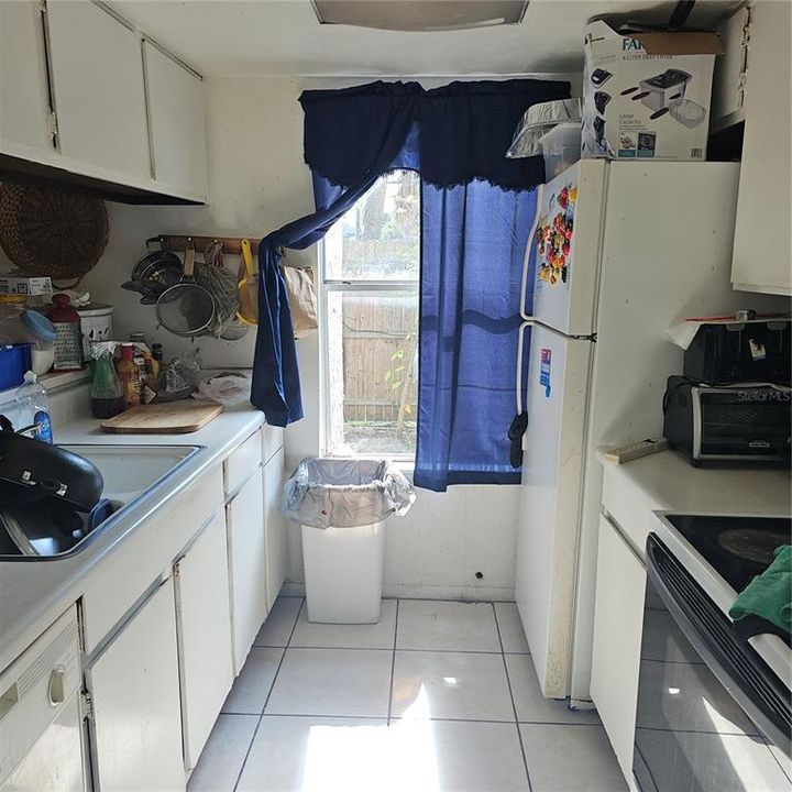 For Sale: $105,000 (2 beds, 1 baths, 1164 Square Feet)