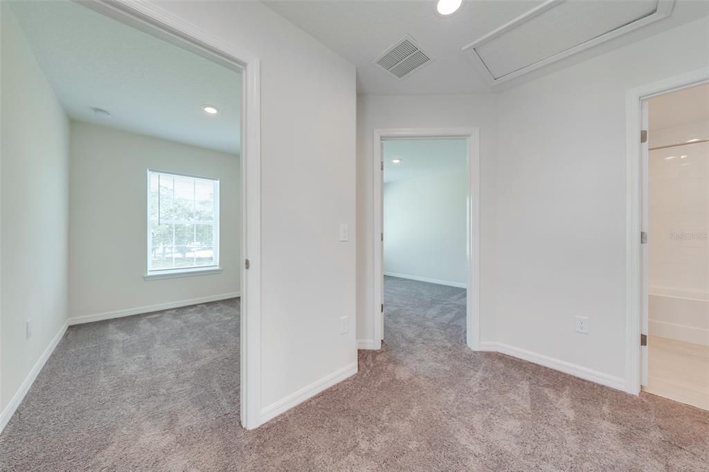 For Sale: $320,000 (4 beds, 2 baths, 1548 Square Feet)