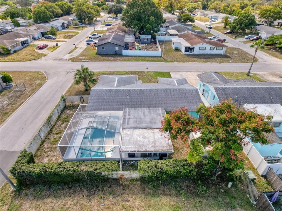 Active With Contract: $249,900 (2 beds, 2 baths, 1525 Square Feet)