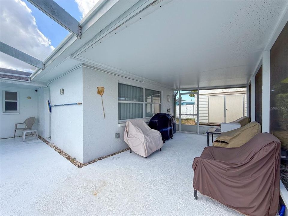 Active With Contract: $249,900 (2 beds, 2 baths, 1525 Square Feet)