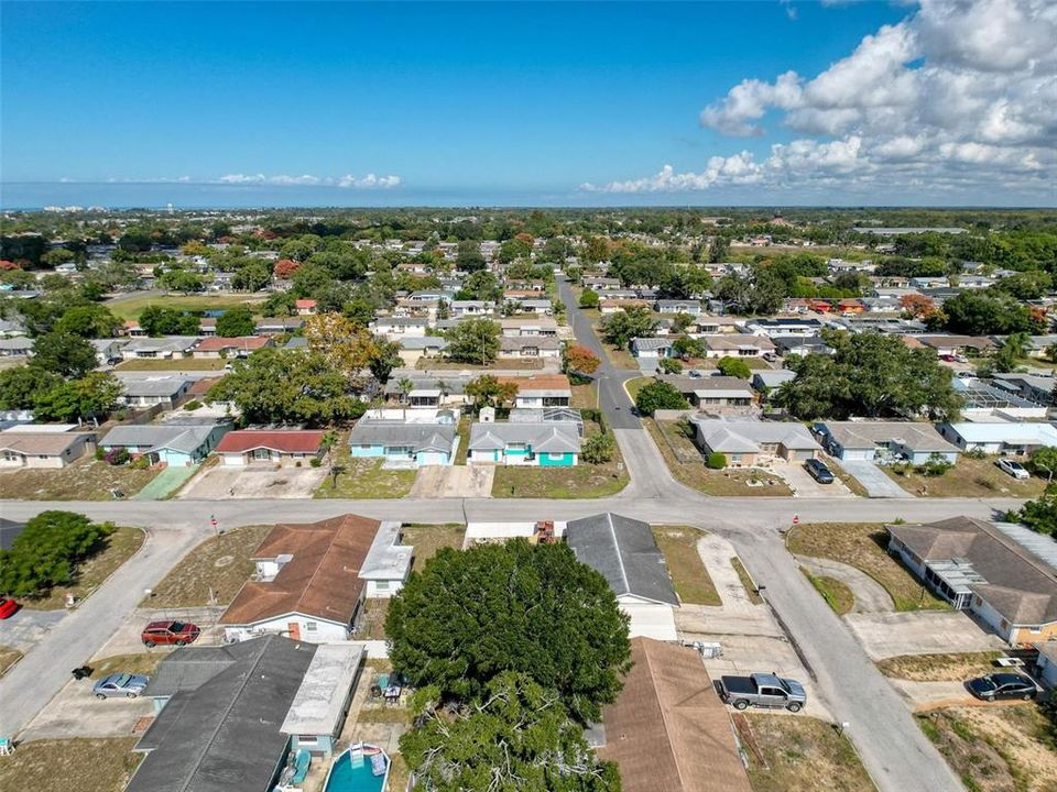 Active With Contract: $249,900 (2 beds, 2 baths, 1525 Square Feet)