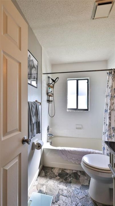 待售: $500,000 (4 贝兹, 0 浴室, 1958 平方英尺)