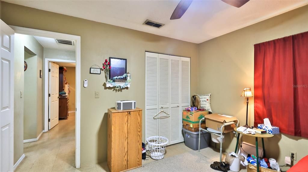 待售: $500,000 (4 贝兹, 0 浴室, 1958 平方英尺)