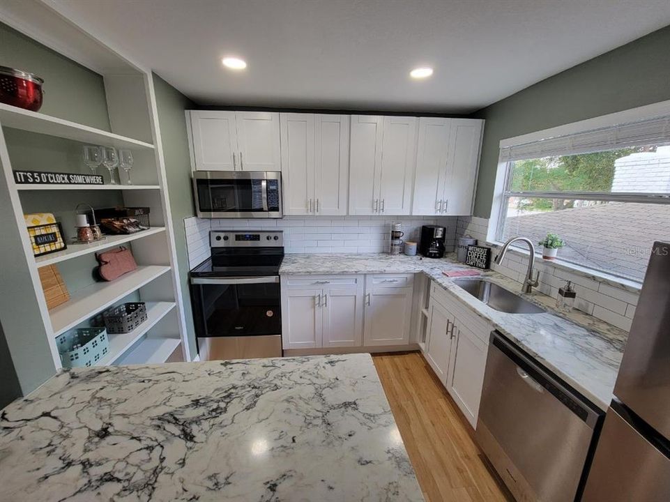 For Sale: $865,000 (0 beds, 0 baths, 2164 Square Feet)