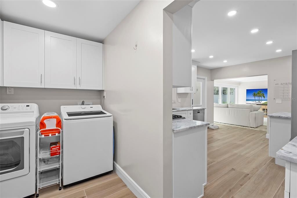 На продажу: $874,900 (2 спален, 2 ванн, 1440 Квадратных фут)