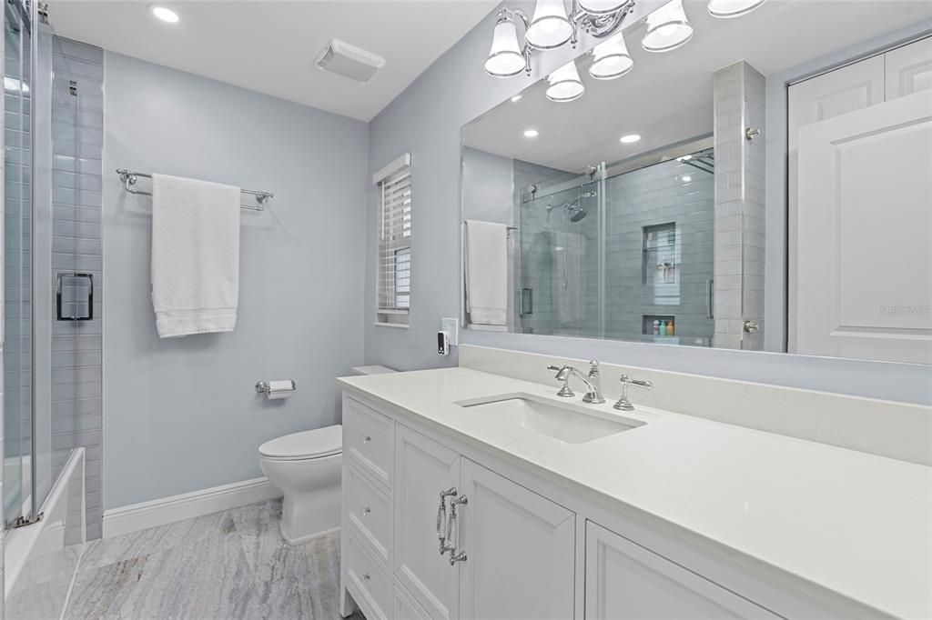 На продажу: $874,900 (2 спален, 2 ванн, 1440 Квадратных фут)