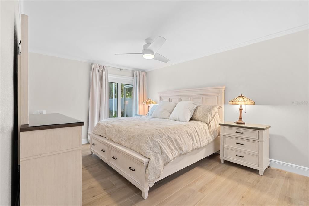 На продажу: $874,900 (2 спален, 2 ванн, 1440 Квадратных фут)