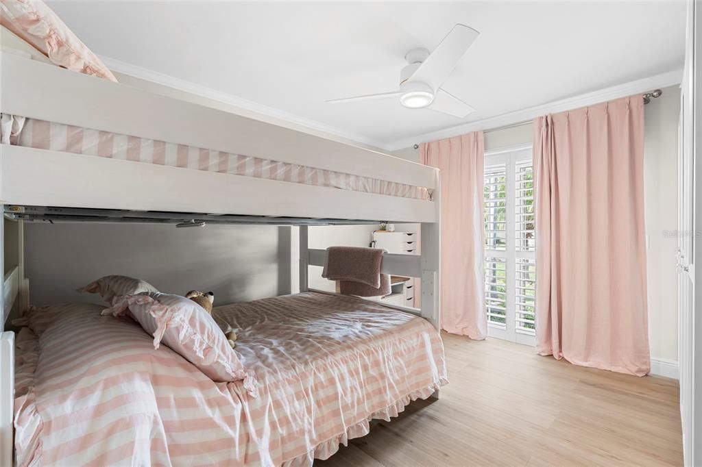 На продажу: $874,900 (2 спален, 2 ванн, 1440 Квадратных фут)