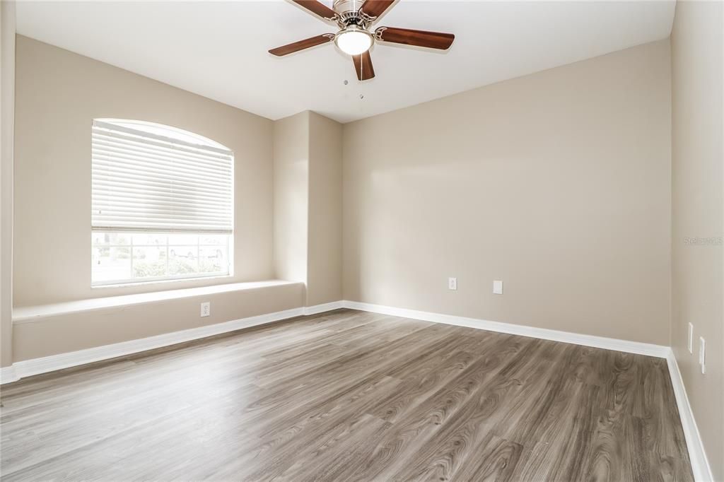 En Renta: $2,160 (4 camas, 3 baños, 1907 Pies cuadrados)