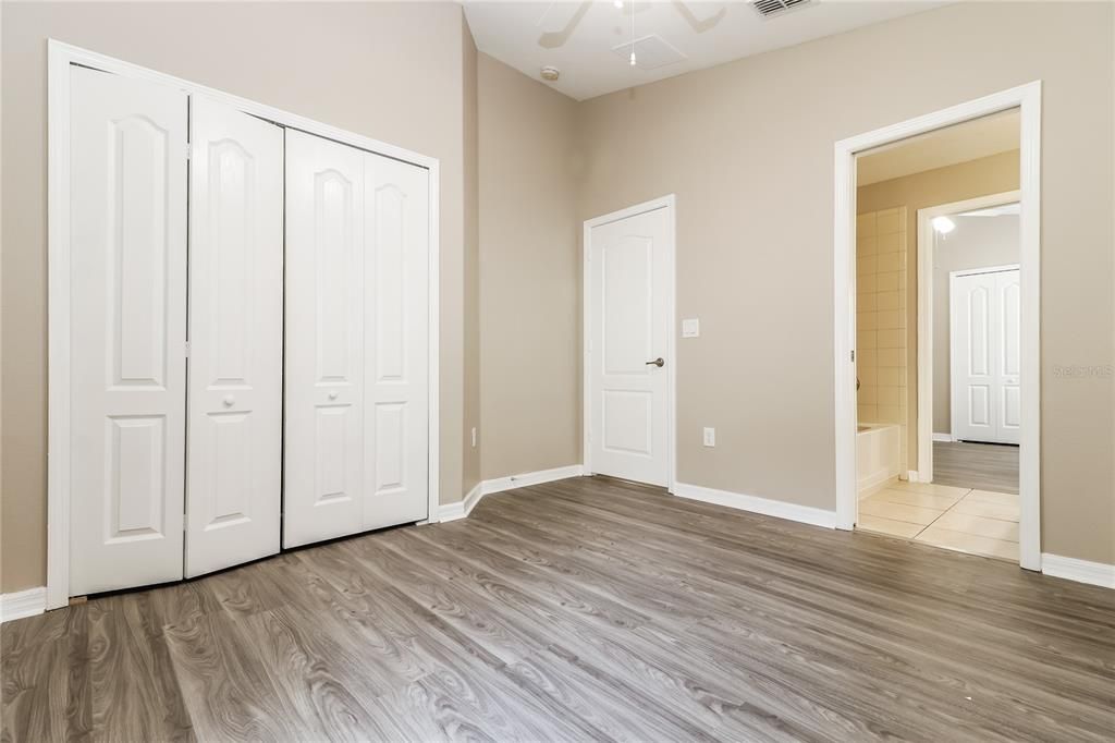 En Renta: $2,160 (4 camas, 3 baños, 1907 Pies cuadrados)