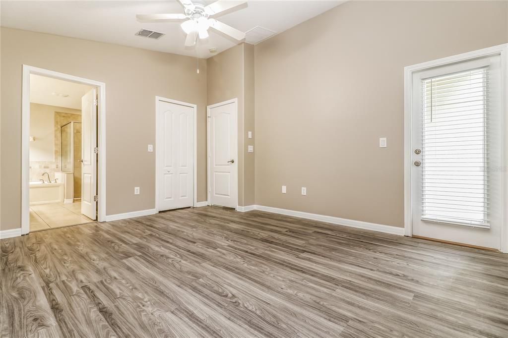 En Renta: $2,160 (4 camas, 3 baños, 1907 Pies cuadrados)