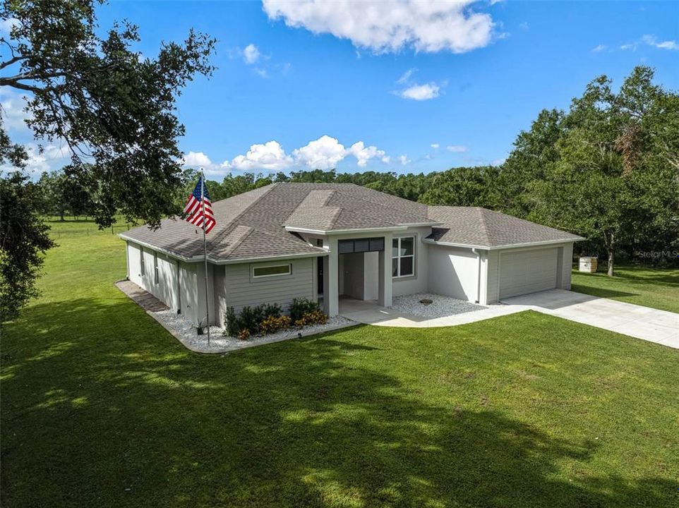 For Sale: $679,000 (3 beds, 2 baths, 1906 Square Feet)