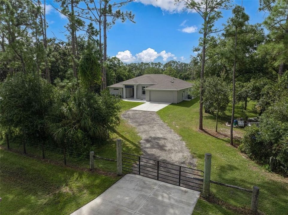 For Sale: $679,000 (3 beds, 2 baths, 1906 Square Feet)