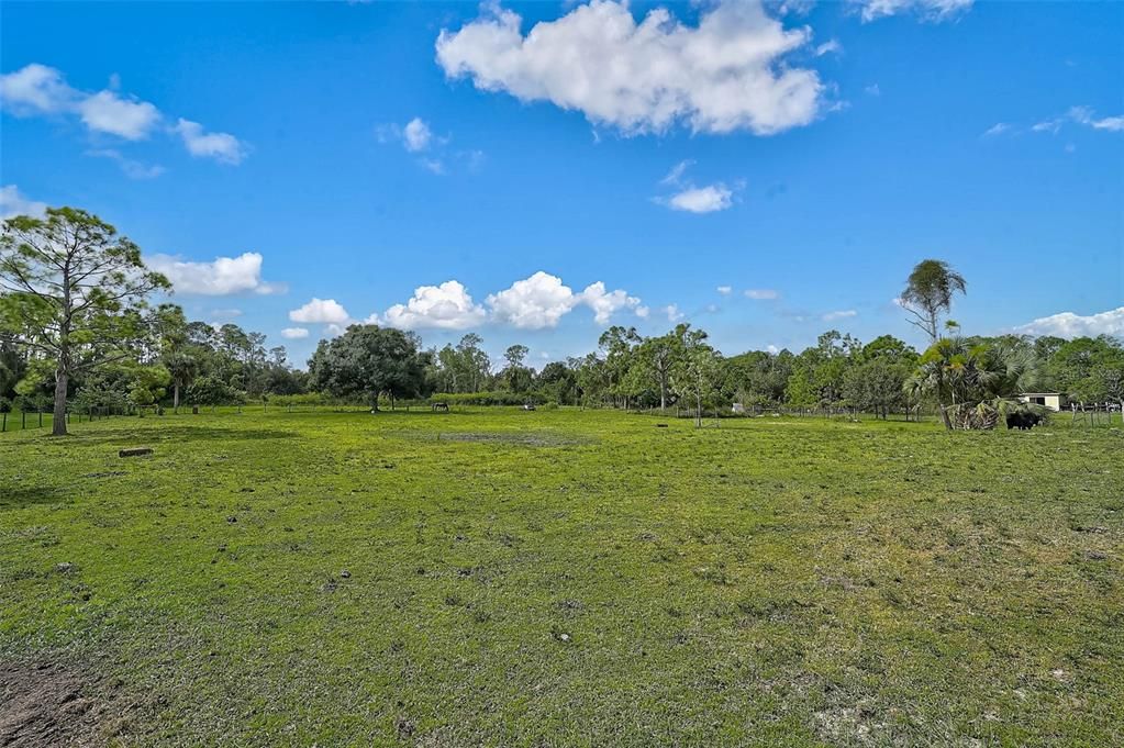 For Sale: $679,000 (3 beds, 2 baths, 1906 Square Feet)