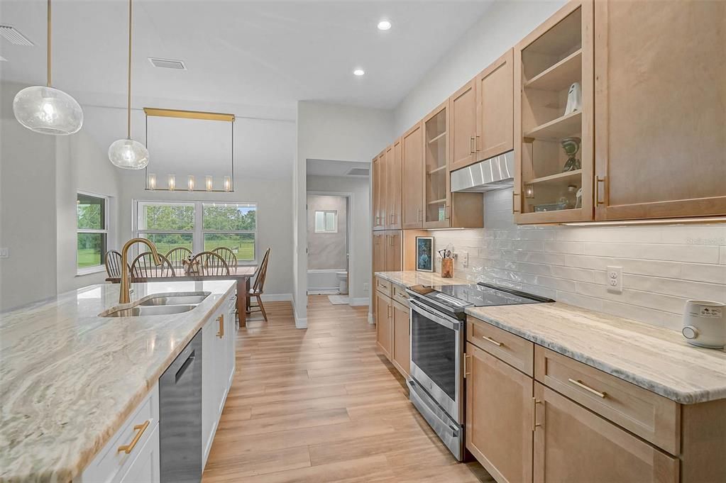 For Sale: $679,000 (3 beds, 2 baths, 1906 Square Feet)