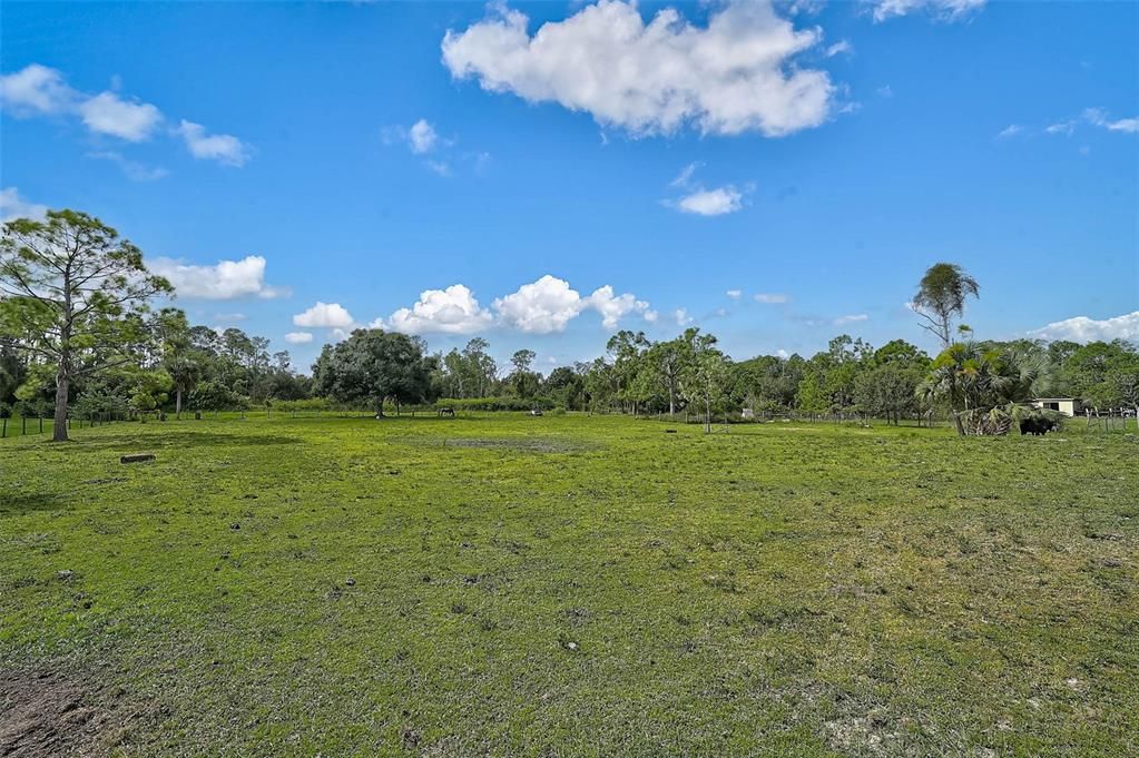 For Sale: $679,000 (3 beds, 2 baths, 1906 Square Feet)