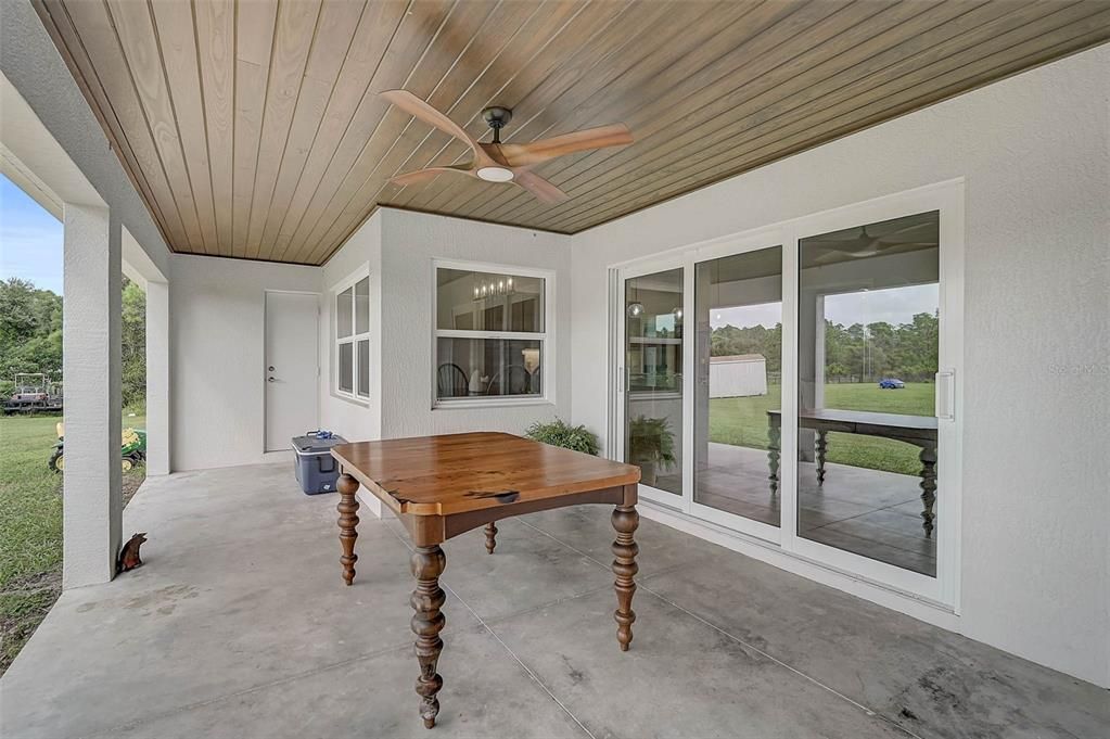 For Sale: $679,000 (3 beds, 2 baths, 1906 Square Feet)