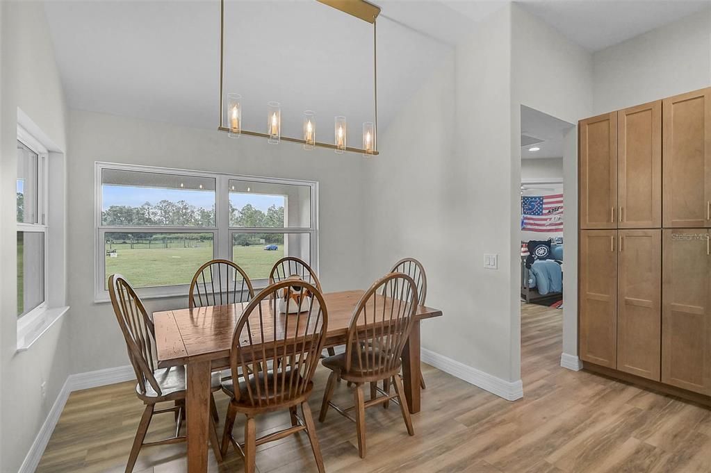 For Sale: $679,000 (3 beds, 2 baths, 1906 Square Feet)