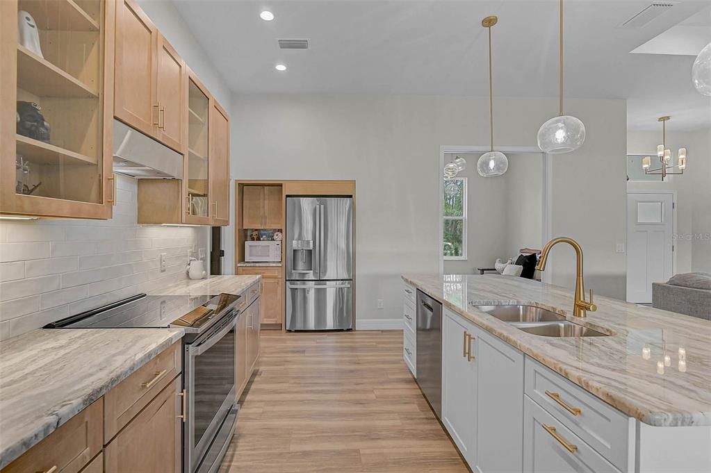 For Sale: $679,000 (3 beds, 2 baths, 1906 Square Feet)