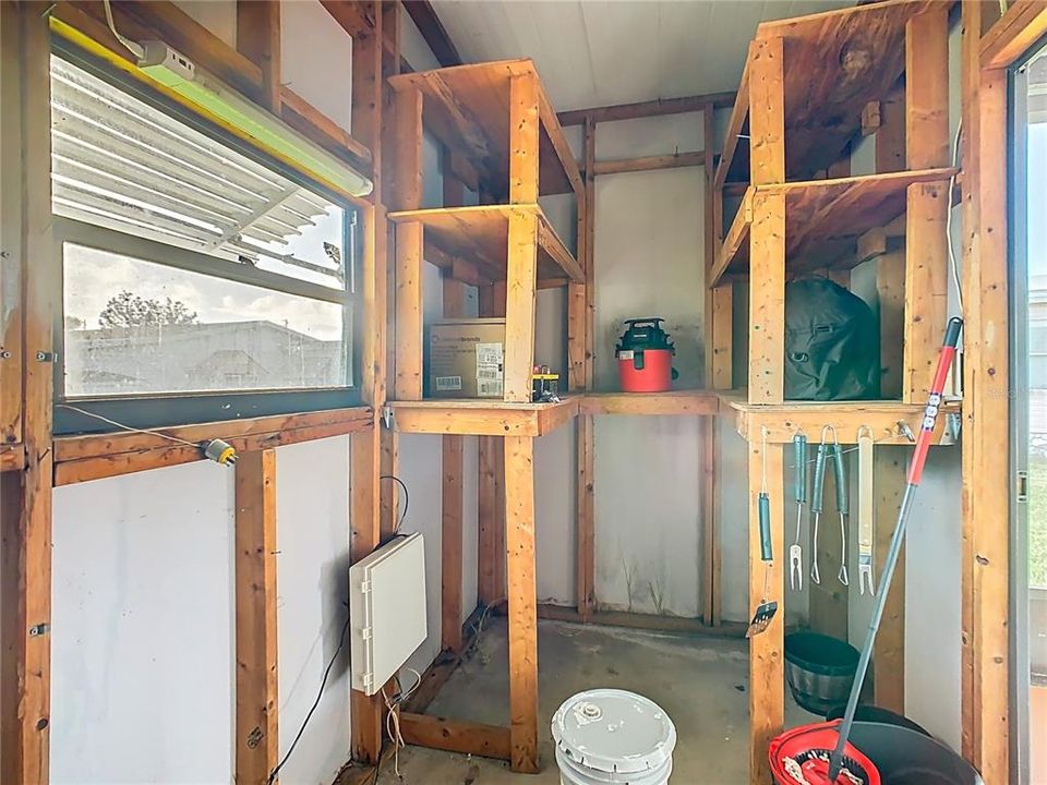 For Sale: $175,000 (2 beds, 2 baths, 920 Square Feet)