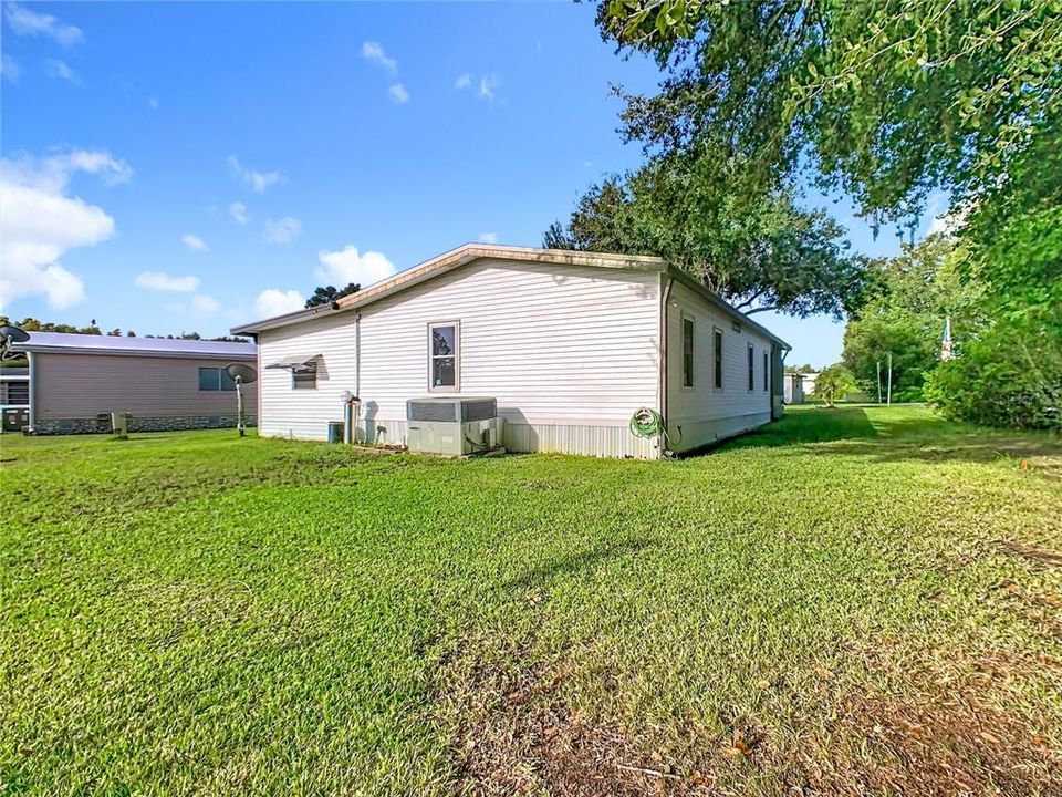 For Sale: $175,000 (2 beds, 2 baths, 920 Square Feet)