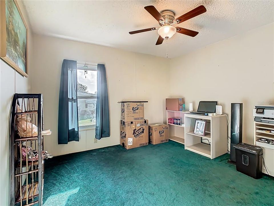 For Sale: $175,000 (2 beds, 2 baths, 920 Square Feet)