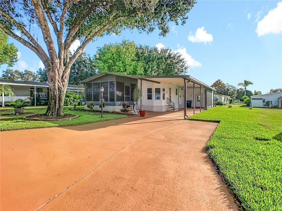 For Sale: $175,000 (2 beds, 2 baths, 920 Square Feet)