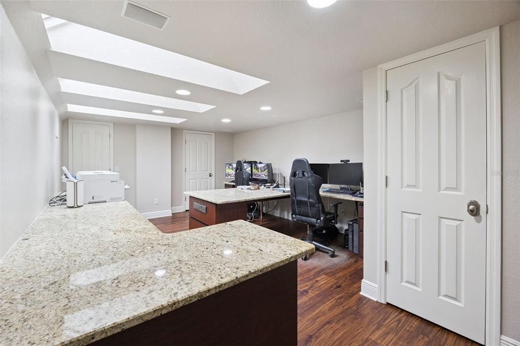 For Sale: $1,100,000 (4 beds, 2 baths, 3144 Square Feet)