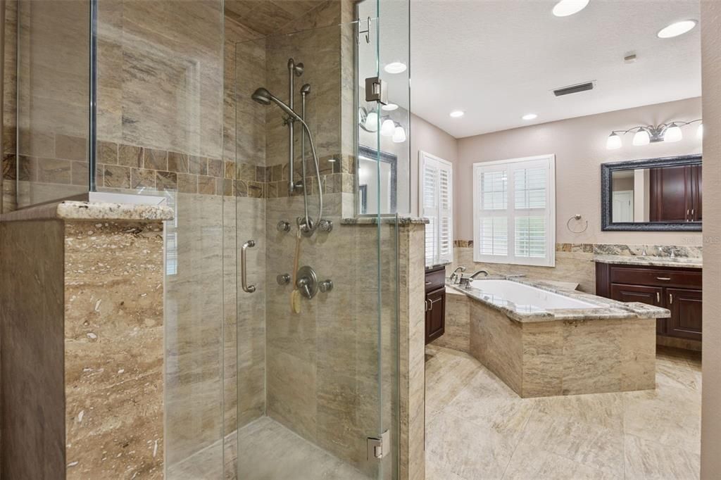 For Sale: $1,100,000 (4 beds, 2 baths, 3144 Square Feet)