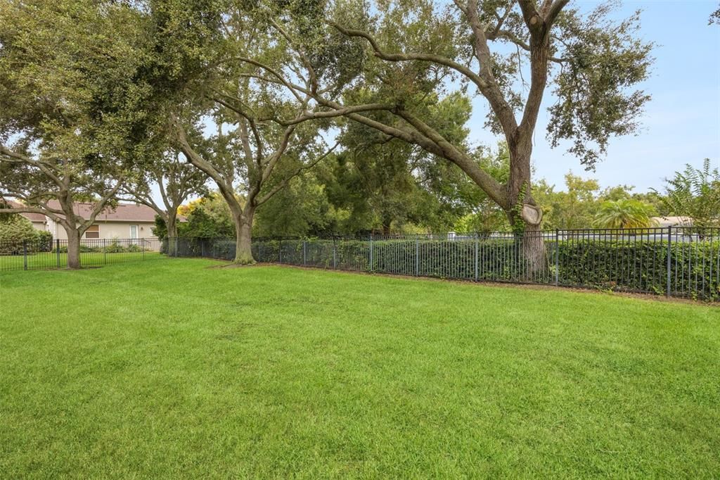 For Sale: $1,100,000 (4 beds, 2 baths, 3144 Square Feet)