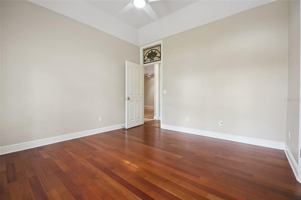 For Sale: $1,100,000 (4 beds, 2 baths, 3144 Square Feet)