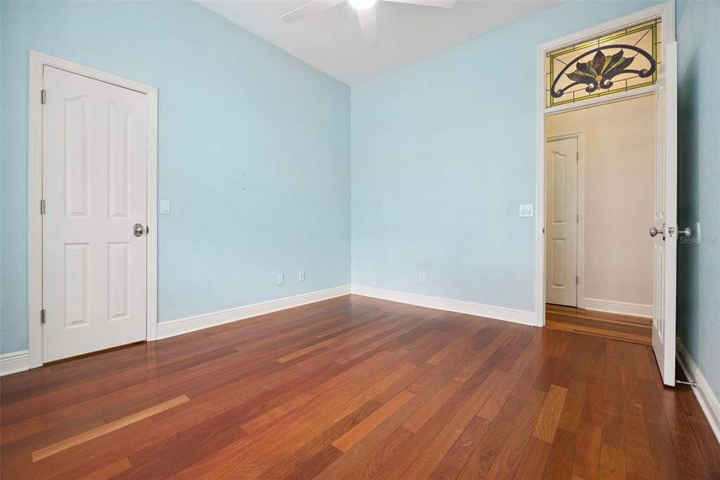 For Sale: $1,100,000 (4 beds, 2 baths, 3144 Square Feet)