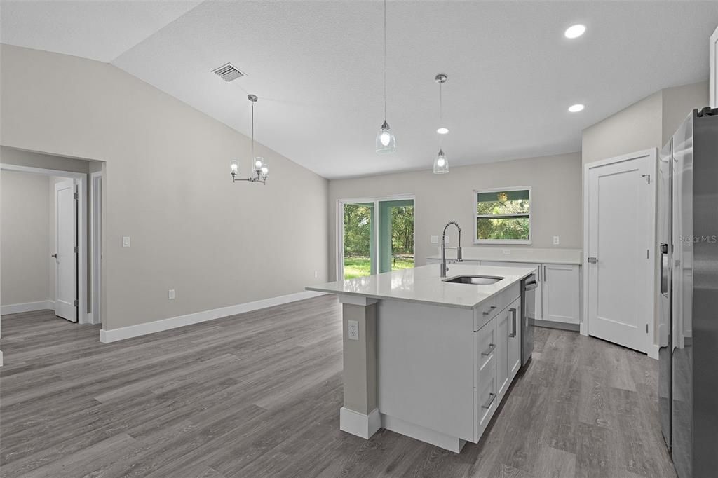 For Sale: $269,900 (3 beds, 2 baths, 1448 Square Feet)