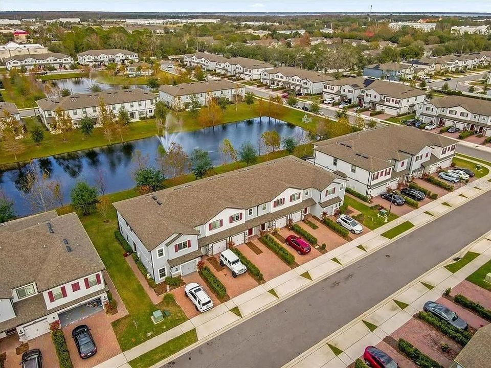 В аренду: $2,300 (3 спален, 2 ванн, 1490 Квадратных фут)