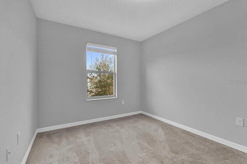 В аренду: $2,300 (3 спален, 2 ванн, 1490 Квадратных фут)