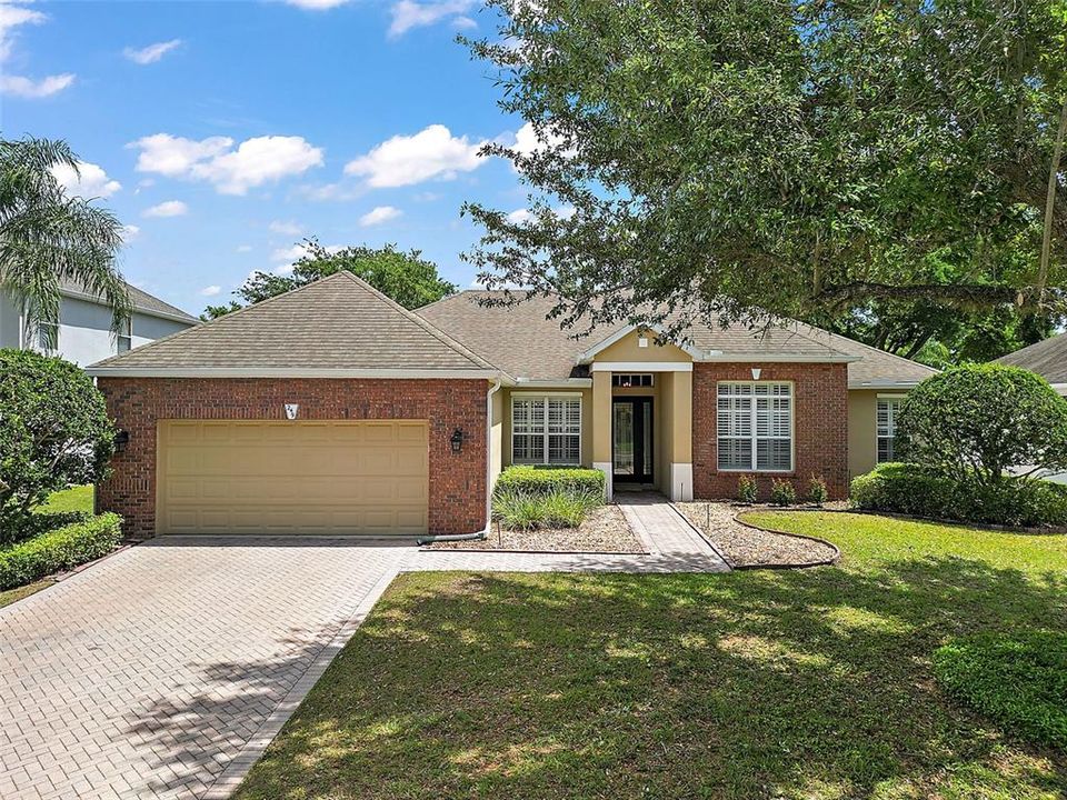 Recientemente alquilado: $2,400 (4 camas, 2 baños, 2516 Pies cuadrados)