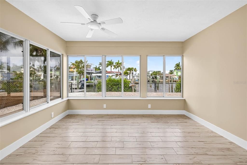 На продажу: $789,000 (3 спален, 2 ванн, 1605 Квадратных фут)