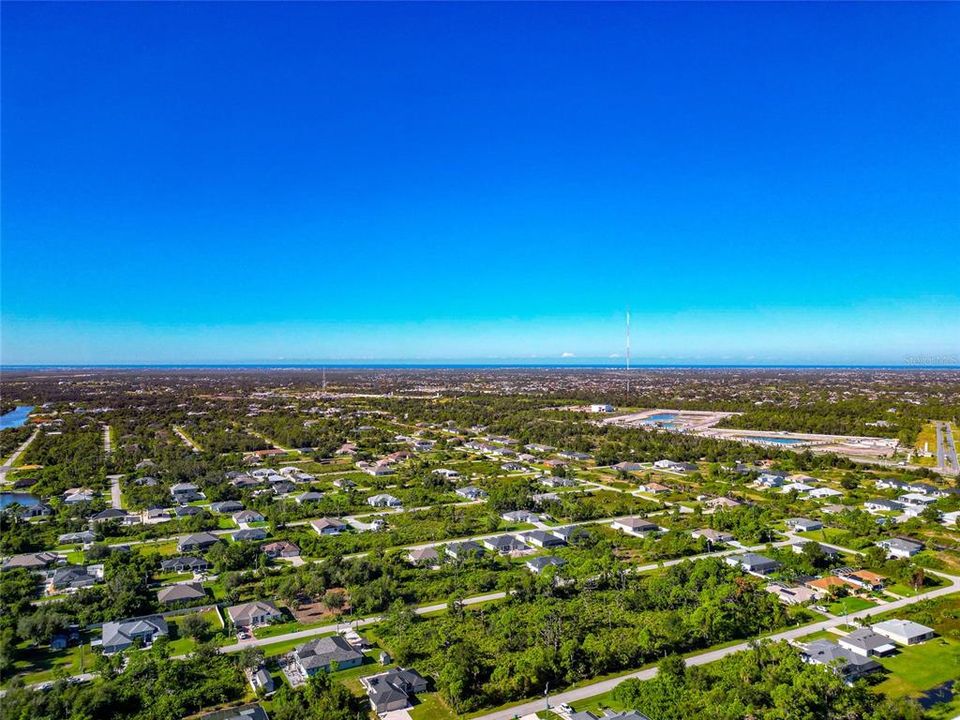 Activo con contrato: $665,000 (4 camas, 3 baños, 2799 Pies cuadrados)