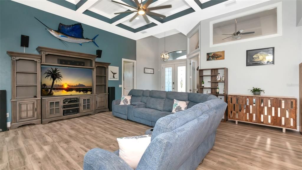 Activo con contrato: $665,000 (4 camas, 3 baños, 2799 Pies cuadrados)