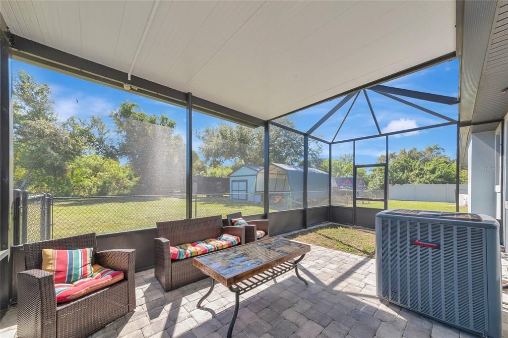 Activo con contrato: $665,000 (4 camas, 3 baños, 2799 Pies cuadrados)