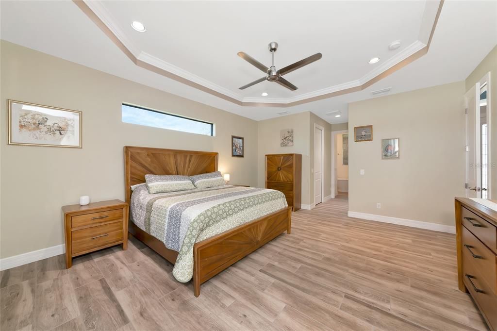 Activo con contrato: $665,000 (4 camas, 3 baños, 2799 Pies cuadrados)