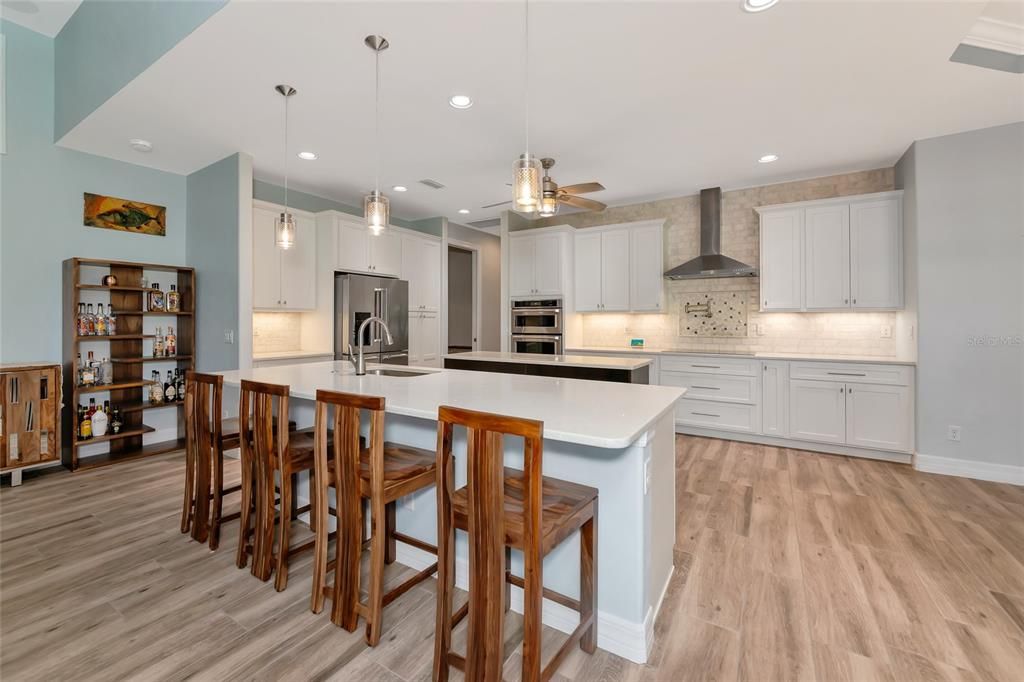 Activo con contrato: $665,000 (4 camas, 3 baños, 2799 Pies cuadrados)