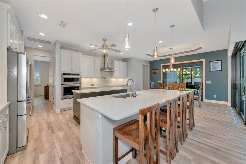 Activo con contrato: $665,000 (4 camas, 3 baños, 2799 Pies cuadrados)